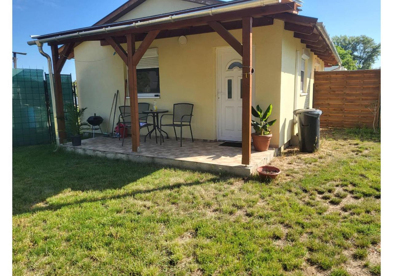 Apartament Forras Vendeghaz Tata Zewnętrze zdjęcie