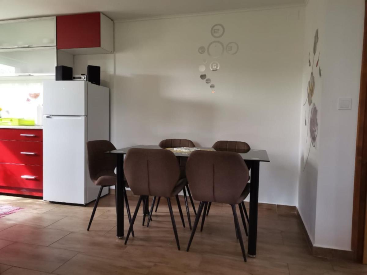Apartament Forras Vendeghaz Tata Zewnętrze zdjęcie