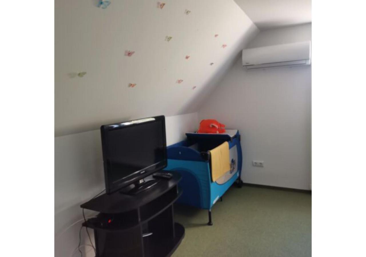 Apartament Forras Vendeghaz Tata Zewnętrze zdjęcie
