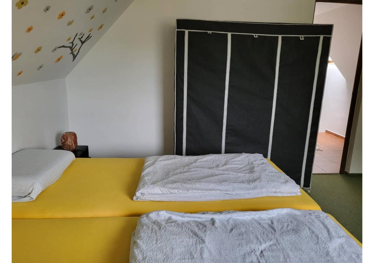 Apartament Forras Vendeghaz Tata Zewnętrze zdjęcie