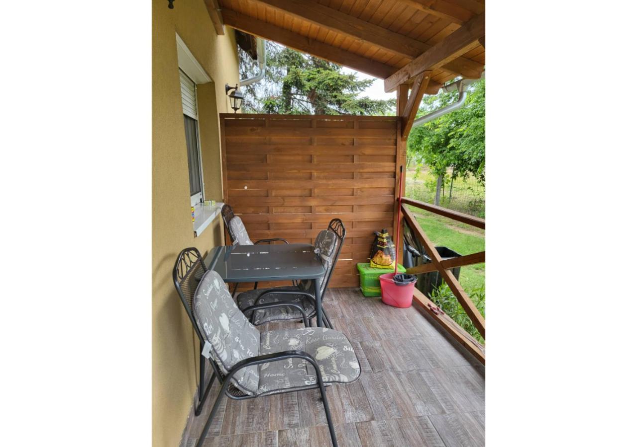 Apartament Forras Vendeghaz Tata Zewnętrze zdjęcie