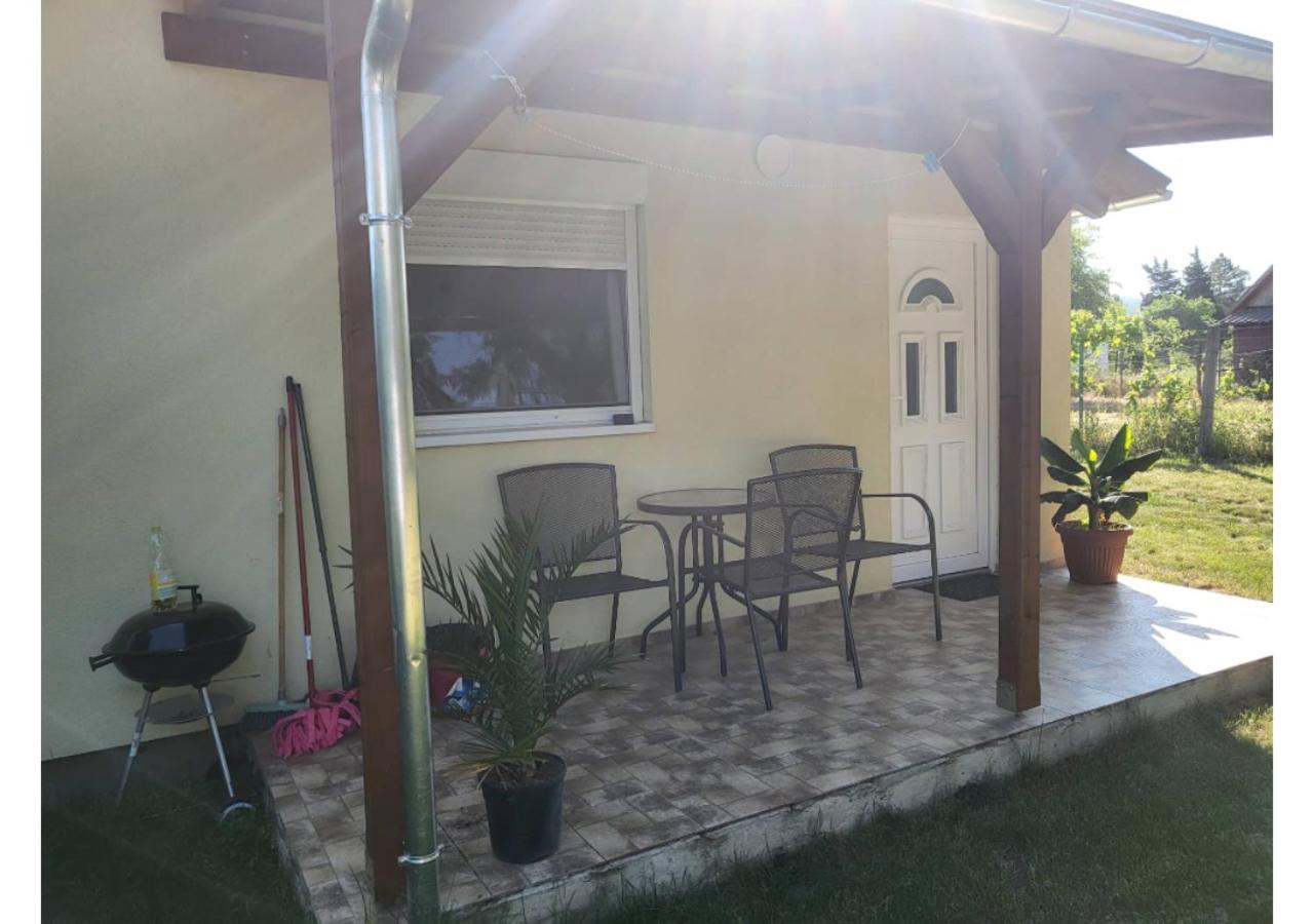 Apartament Forras Vendeghaz Tata Zewnętrze zdjęcie