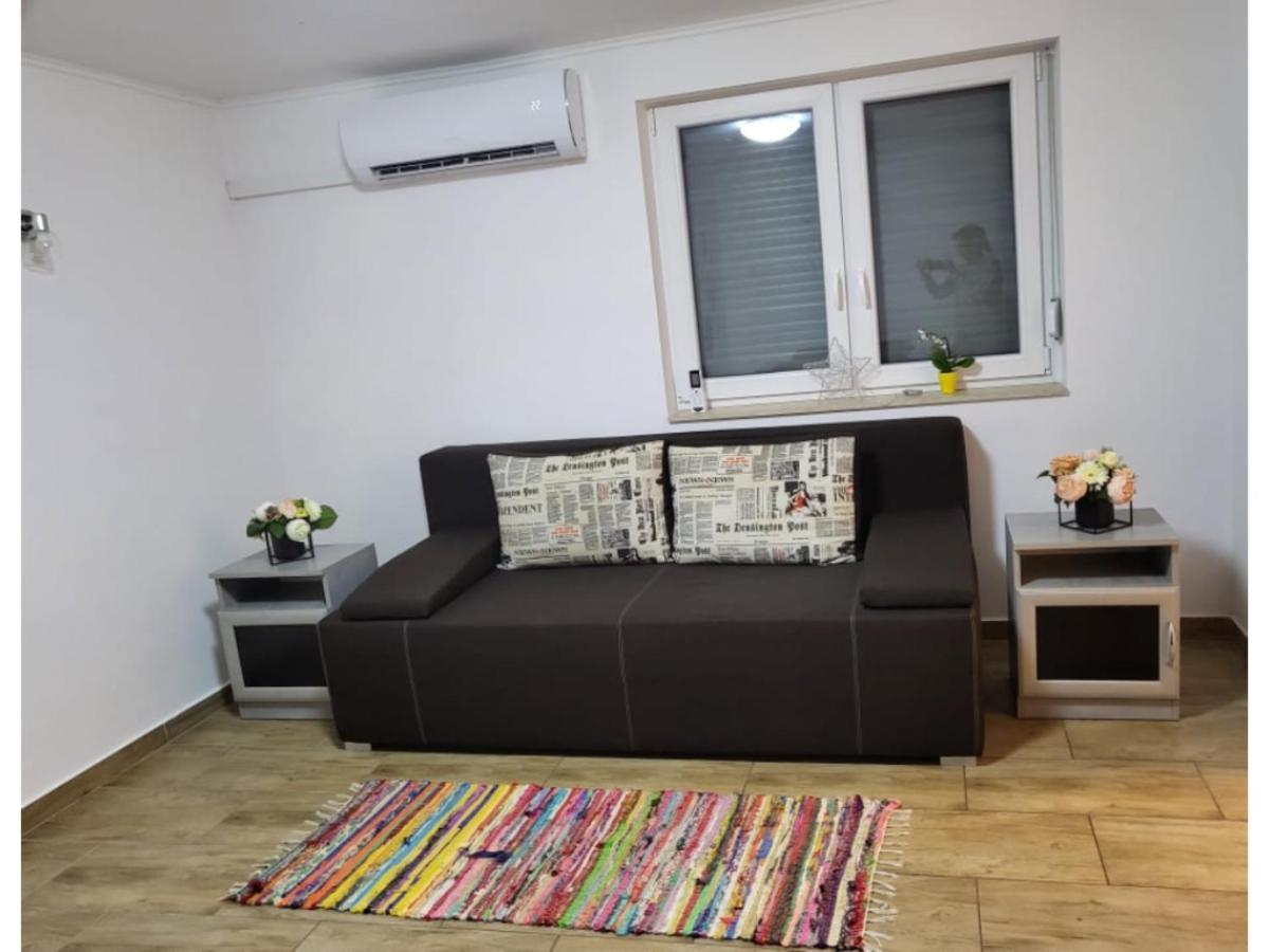 Apartament Forras Vendeghaz Tata Zewnętrze zdjęcie